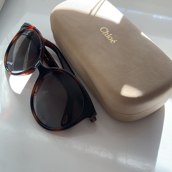 Chloe sunglasses & case AS IS - Picture 3 of 11